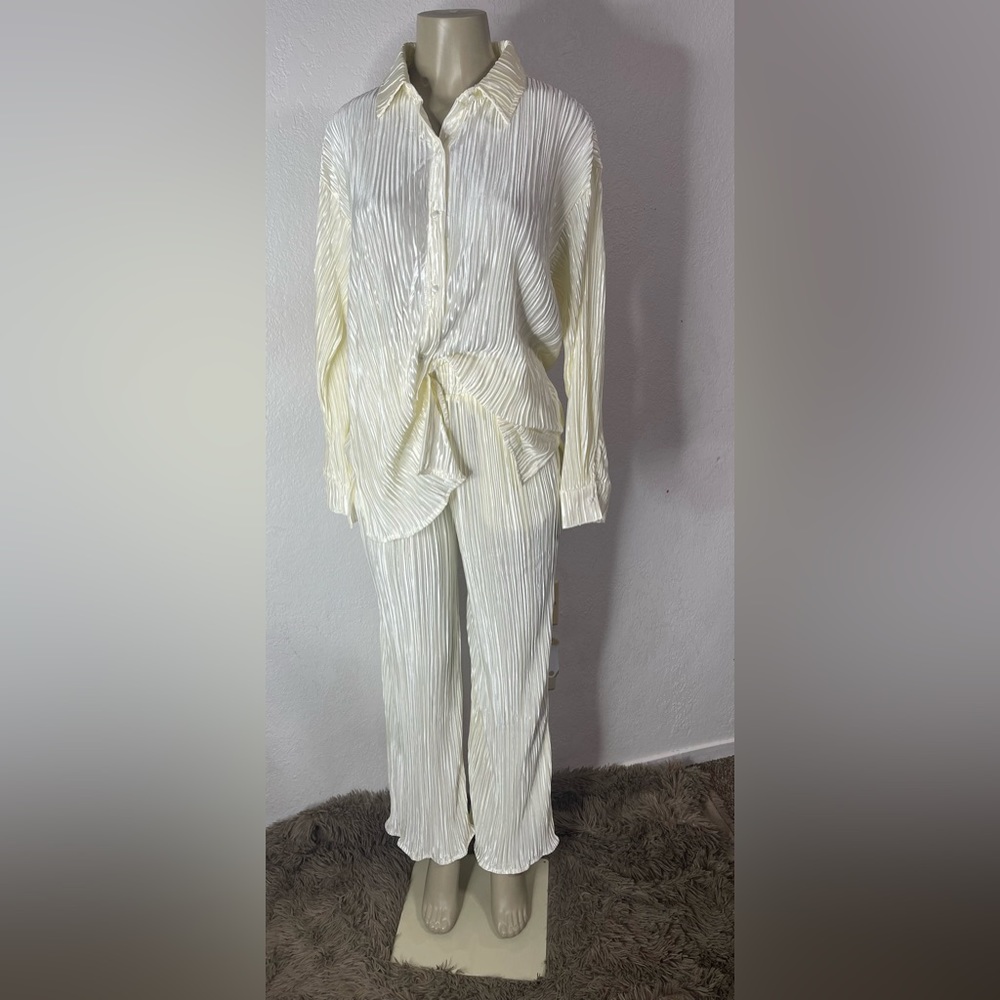 Ivory comfy set